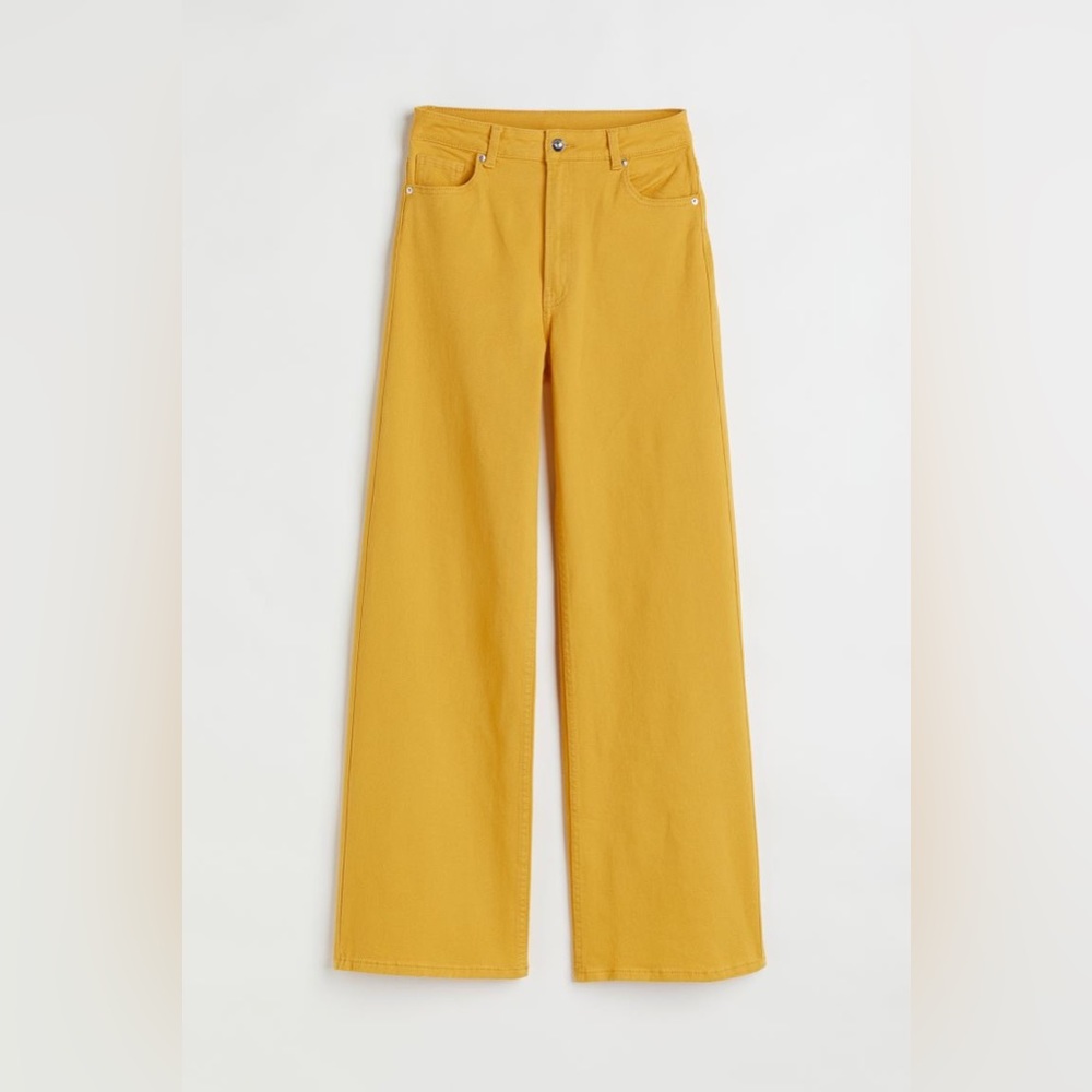 Wide-leg yellow pants